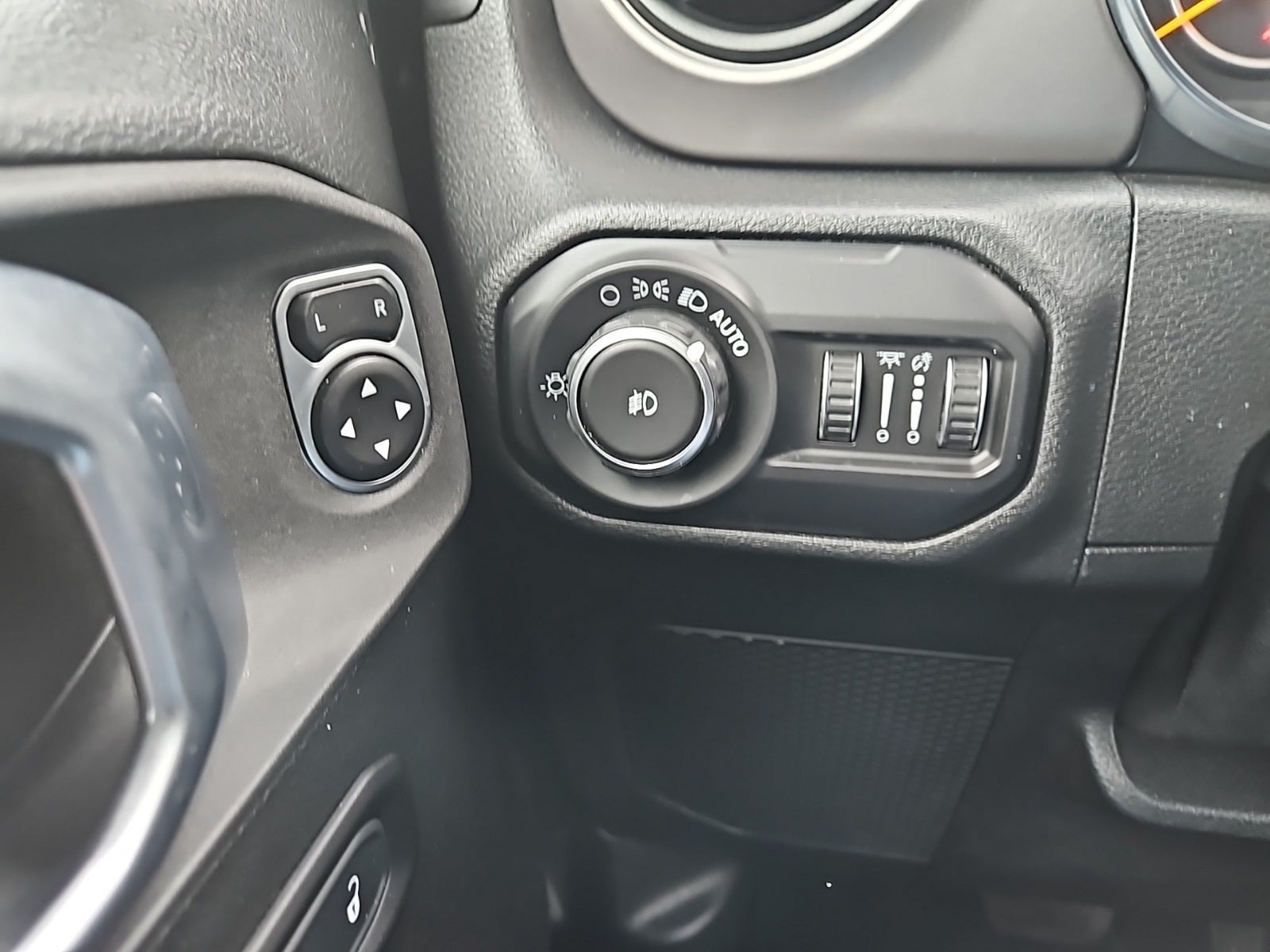 2020 Jeep Wrangler Sport S 4x4