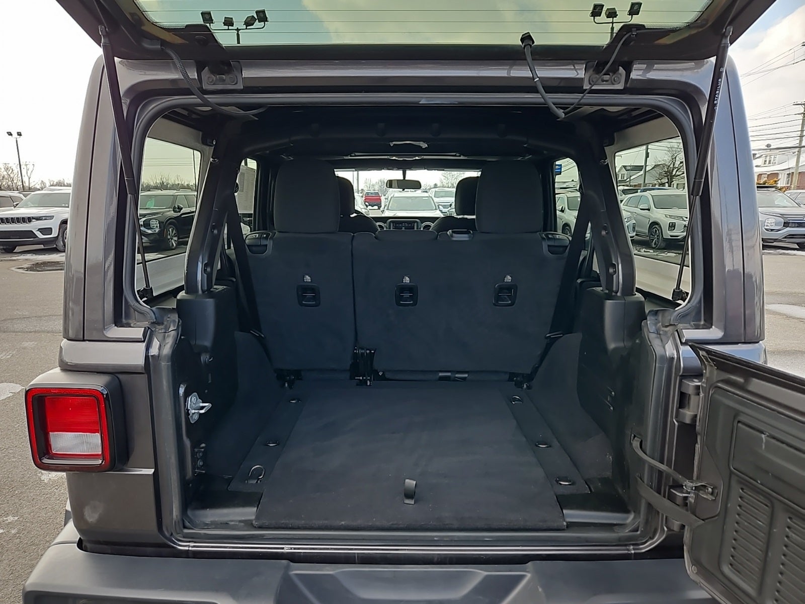 2020 Jeep Wrangler Unlimited Sahara 4X4