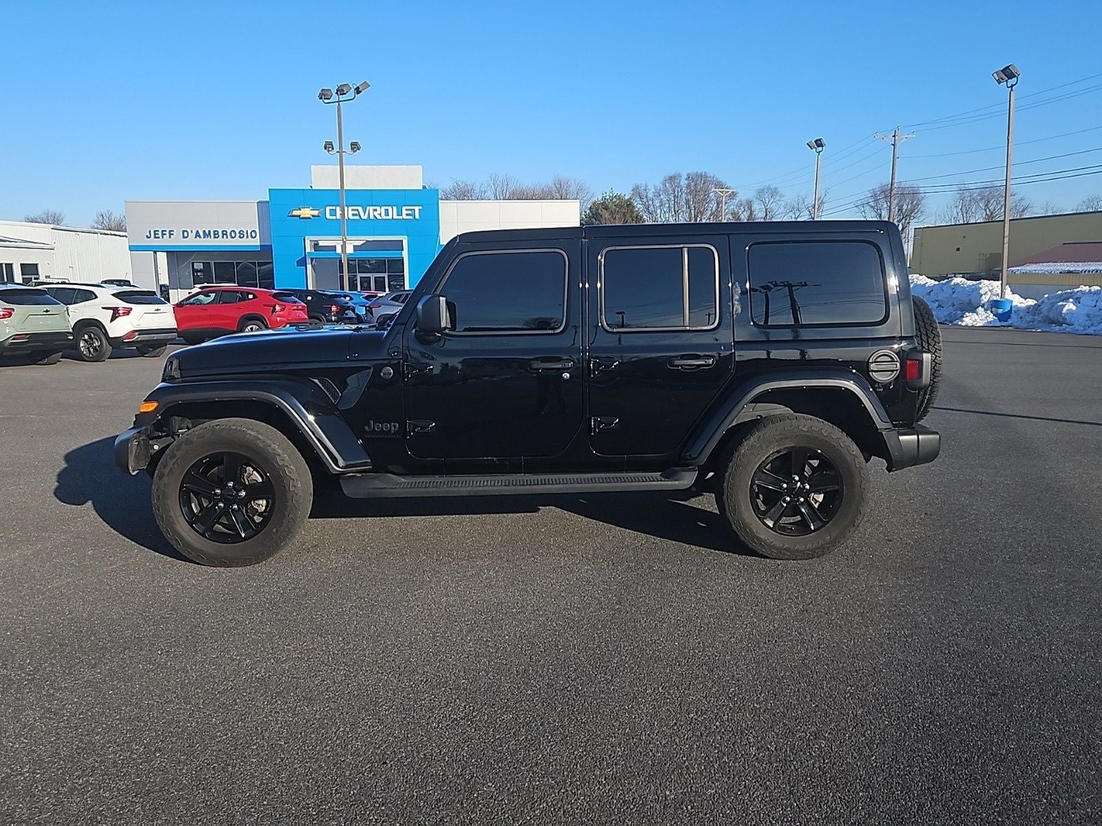 2023 Jeep Wrangler 4-Door Sahara Altitude 4x4