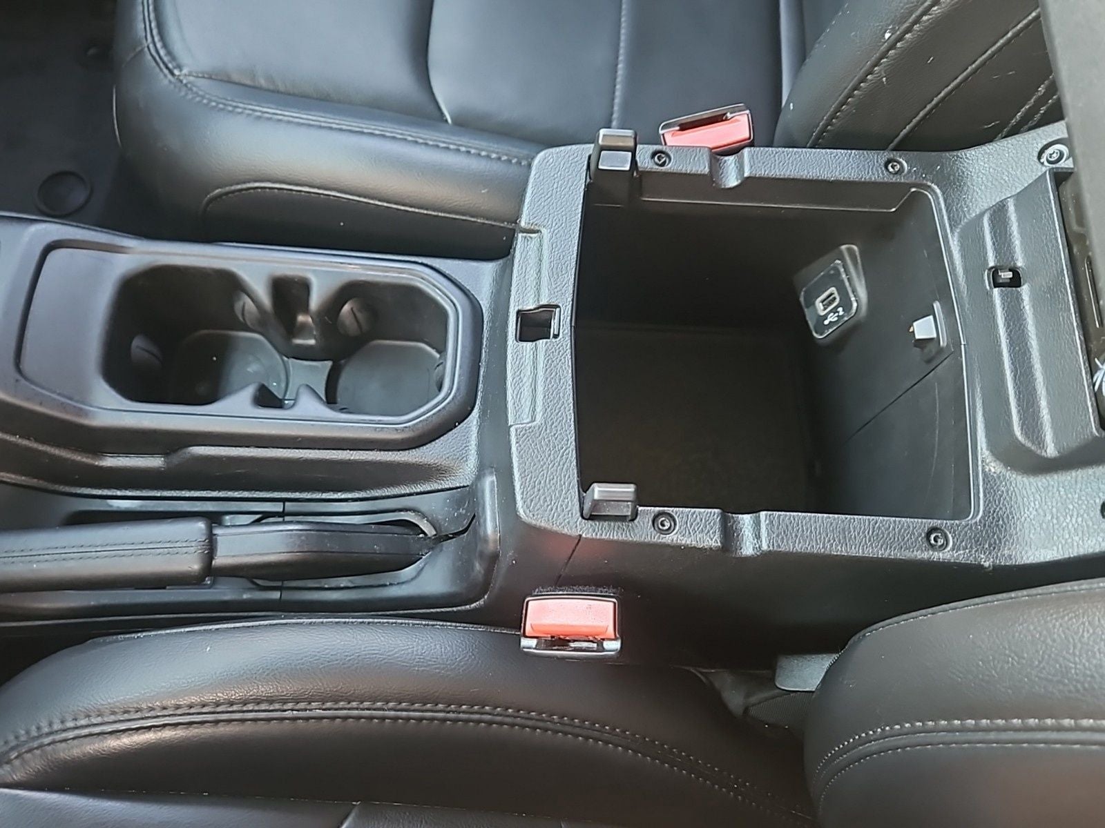 2023 Jeep Wrangler 4-Door Sahara Altitude 4x4