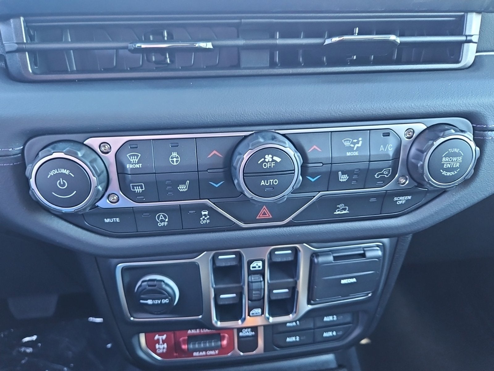 2027 Jeep Wrangler WRANGLER 4-DOOR REWIND