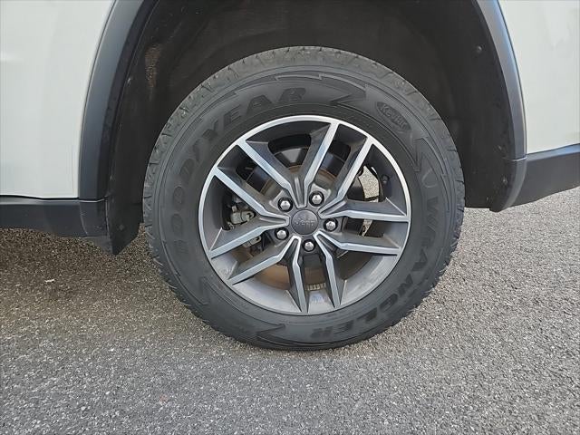 2019 Jeep Grand Cherokee Laredo E 4x4