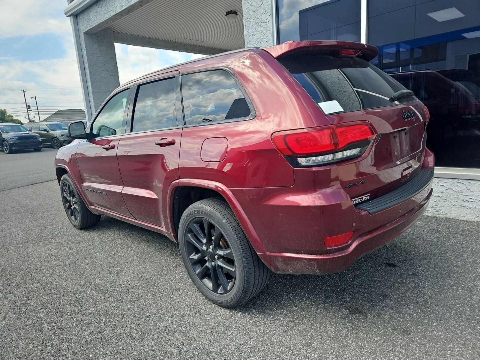 2021 Jeep Grand Cherokee Laredo X 4x4