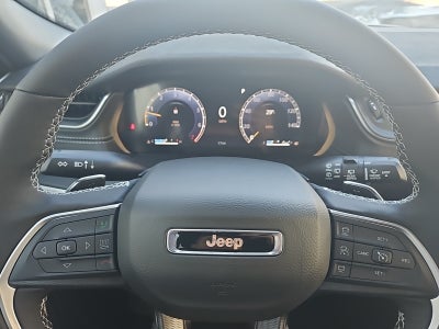 2025 Jeep Grand Cherokee GRAND CHEROKEE LAREDO X 4X4