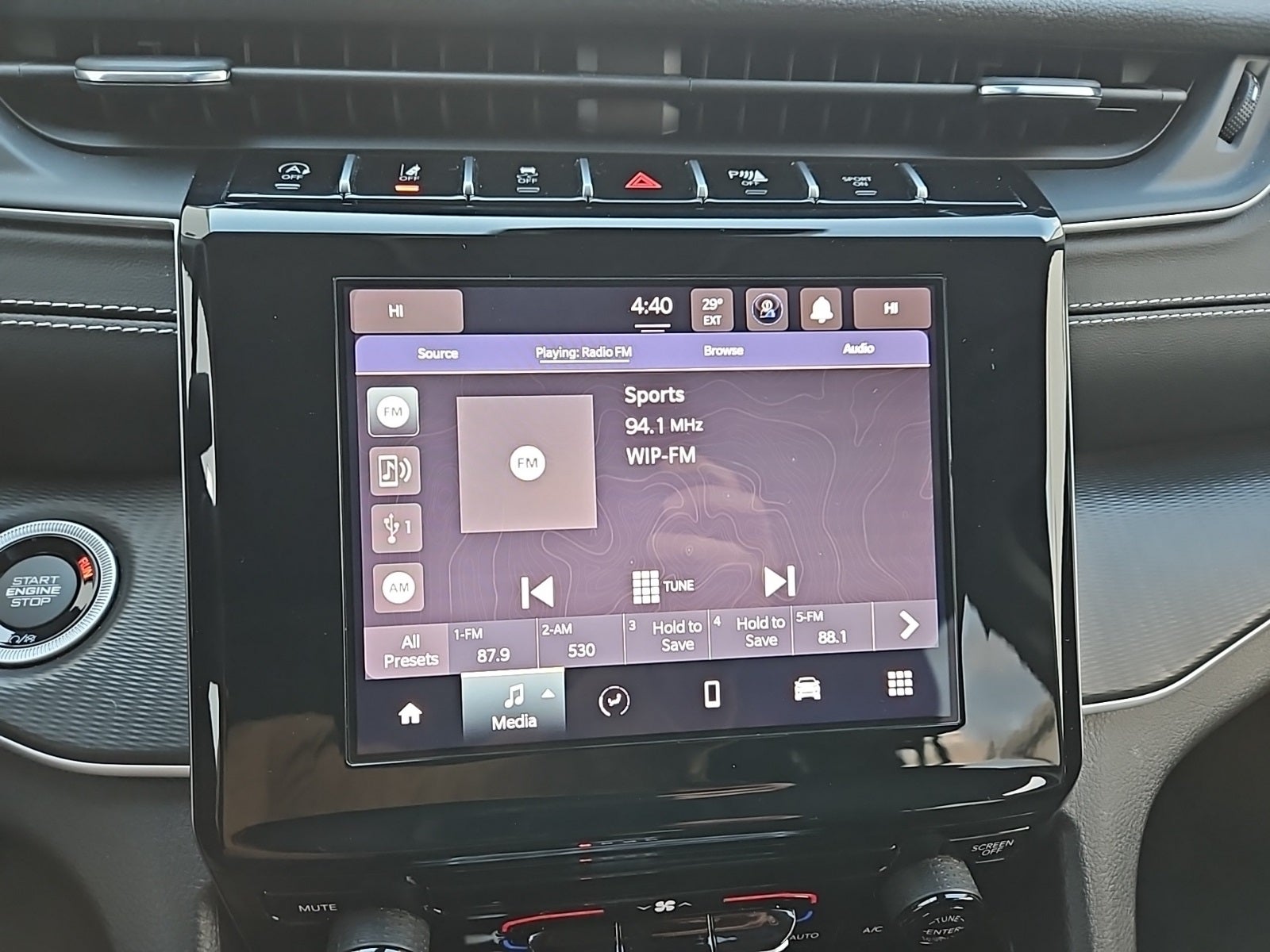 2024 Jeep Grand Cherokee Laredo 4x4