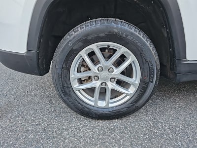 2024 Jeep Grand Cherokee Laredo 4x4