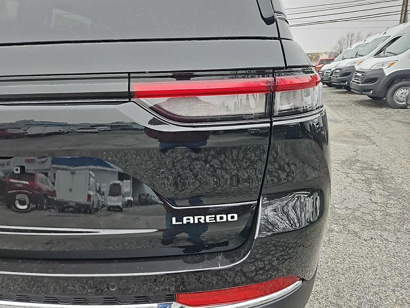 2025 Jeep Grand Cherokee GRAND CHEROKEE LAREDO X 4X4