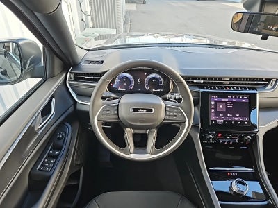 2025 Jeep Grand Cherokee GRAND CHEROKEE LAREDO X 4X4