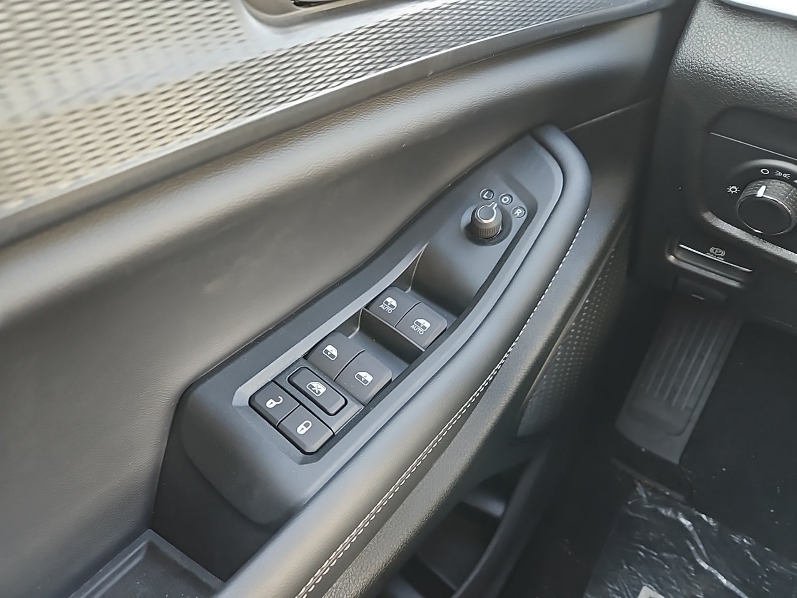 2025 Jeep Grand Cherokee GRAND CHEROKEE LAREDO 4X4