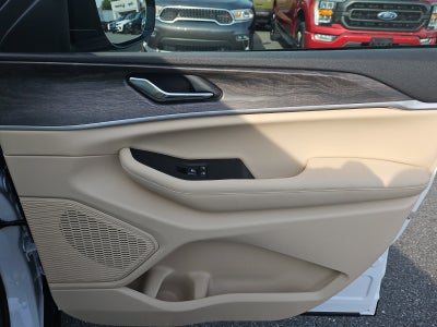 2027 Jeep Grand Cherokee GRAND CHEROKEE LIMITED 4X4