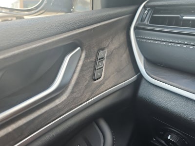 2027 Jeep Grand Cherokee GRAND CHEROKEE LIMITED 4X4