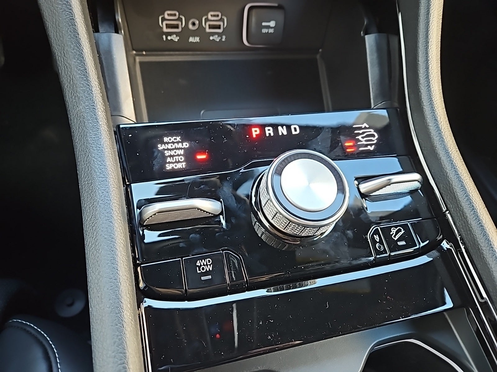 2025 Jeep Grand Cherokee GRAND CHEROKEE OVERLAND 4X4