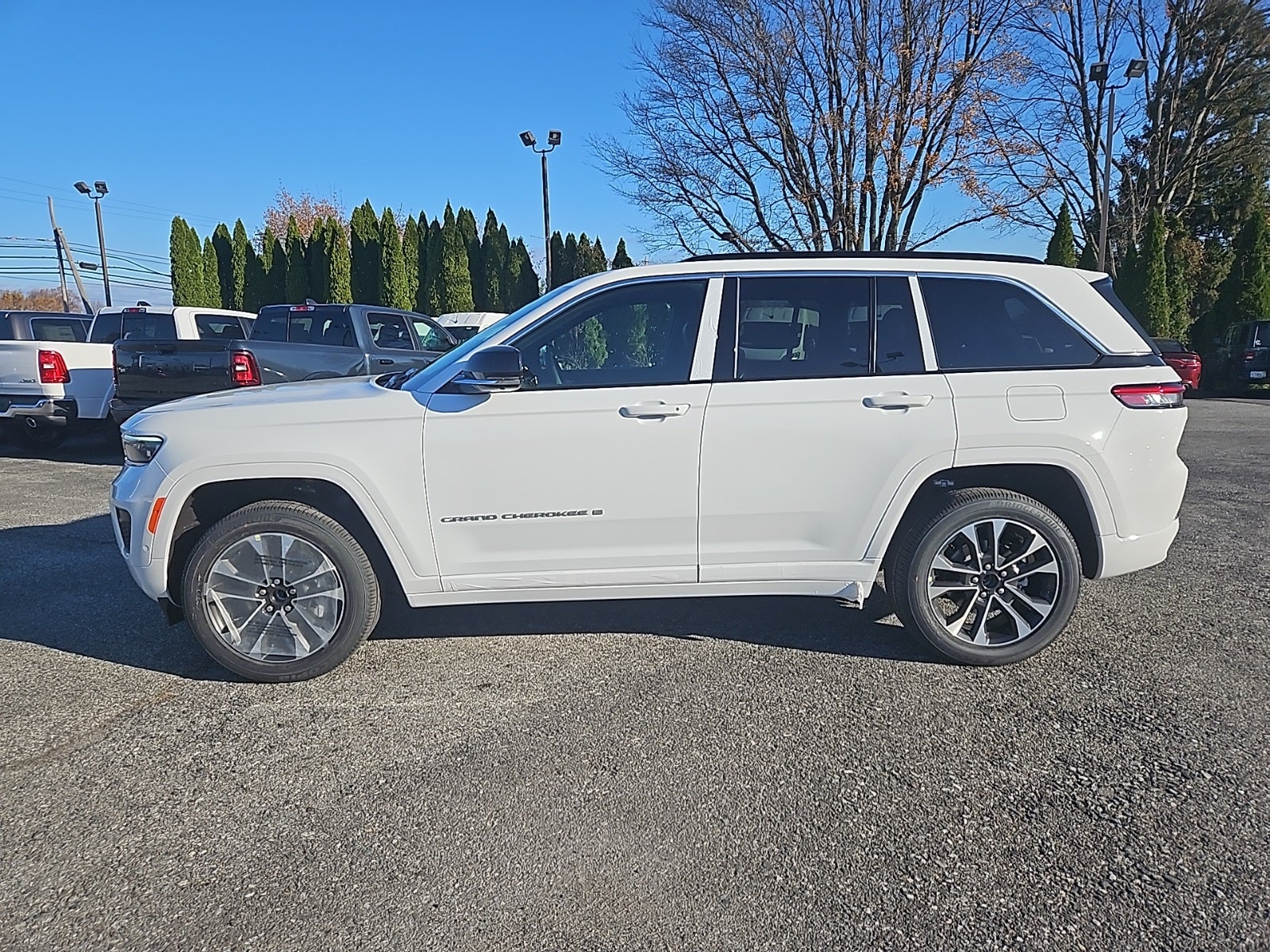 2025 Jeep Grand Cherokee GRAND CHEROKEE OVERLAND 4X4
