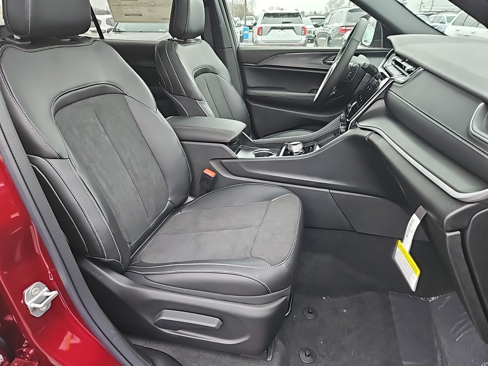 2025 Jeep Grand Cherokee GRAND CHEROKEE L ALTITUDE X 4X4