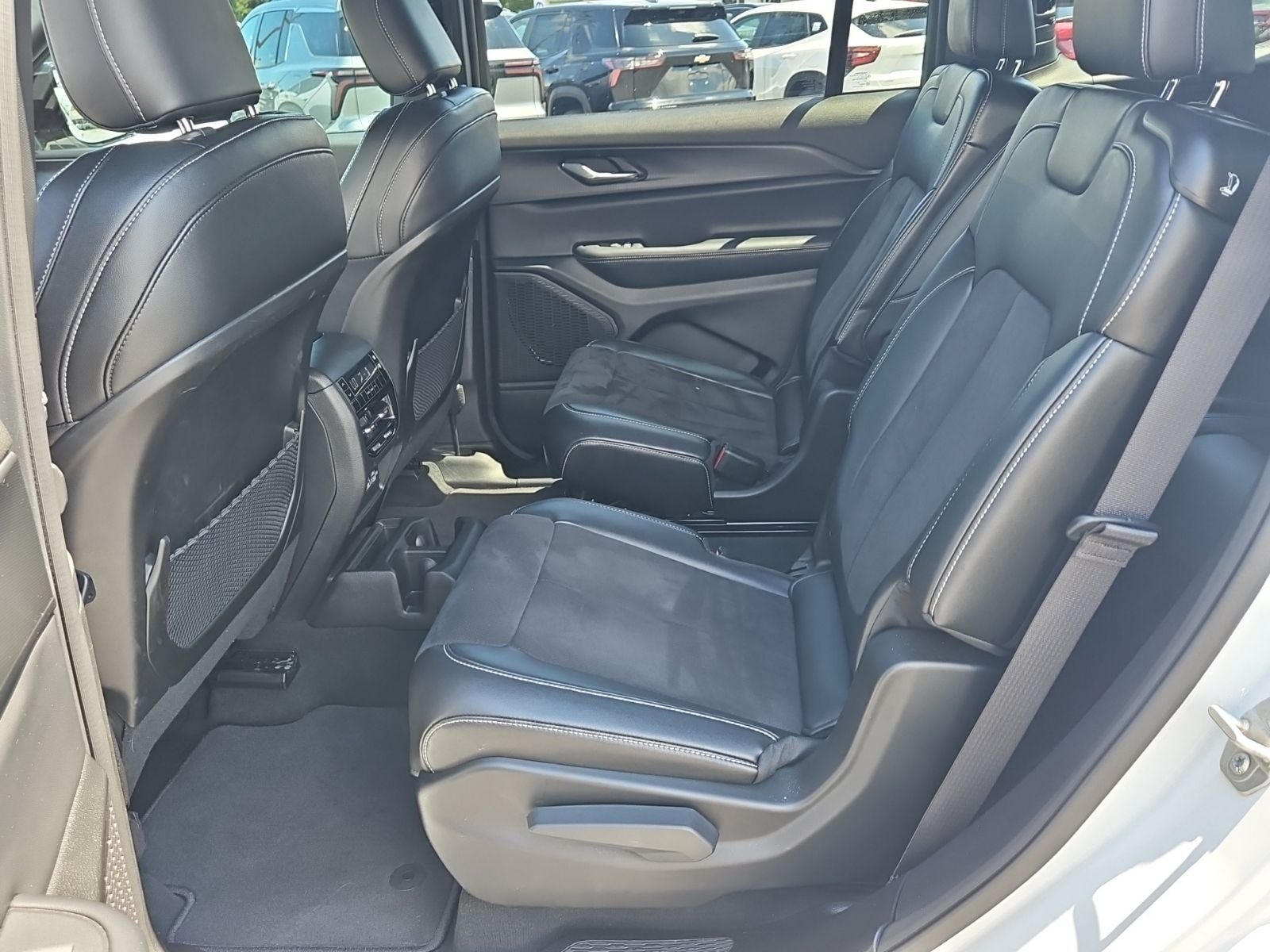 2024 Jeep Grand Cherokee L Altitude X 4x4