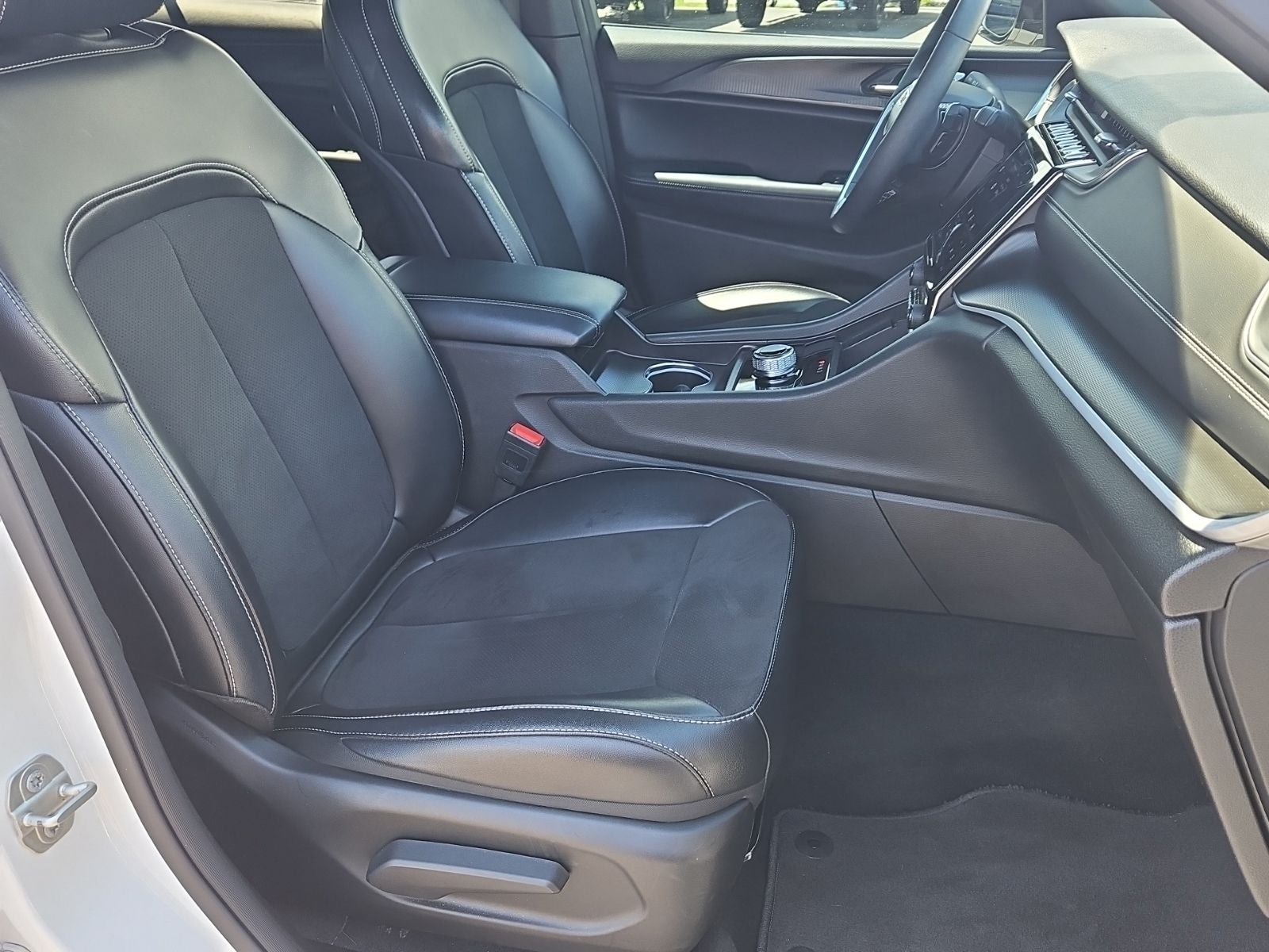 2024 Jeep Grand Cherokee L Altitude X 4x4