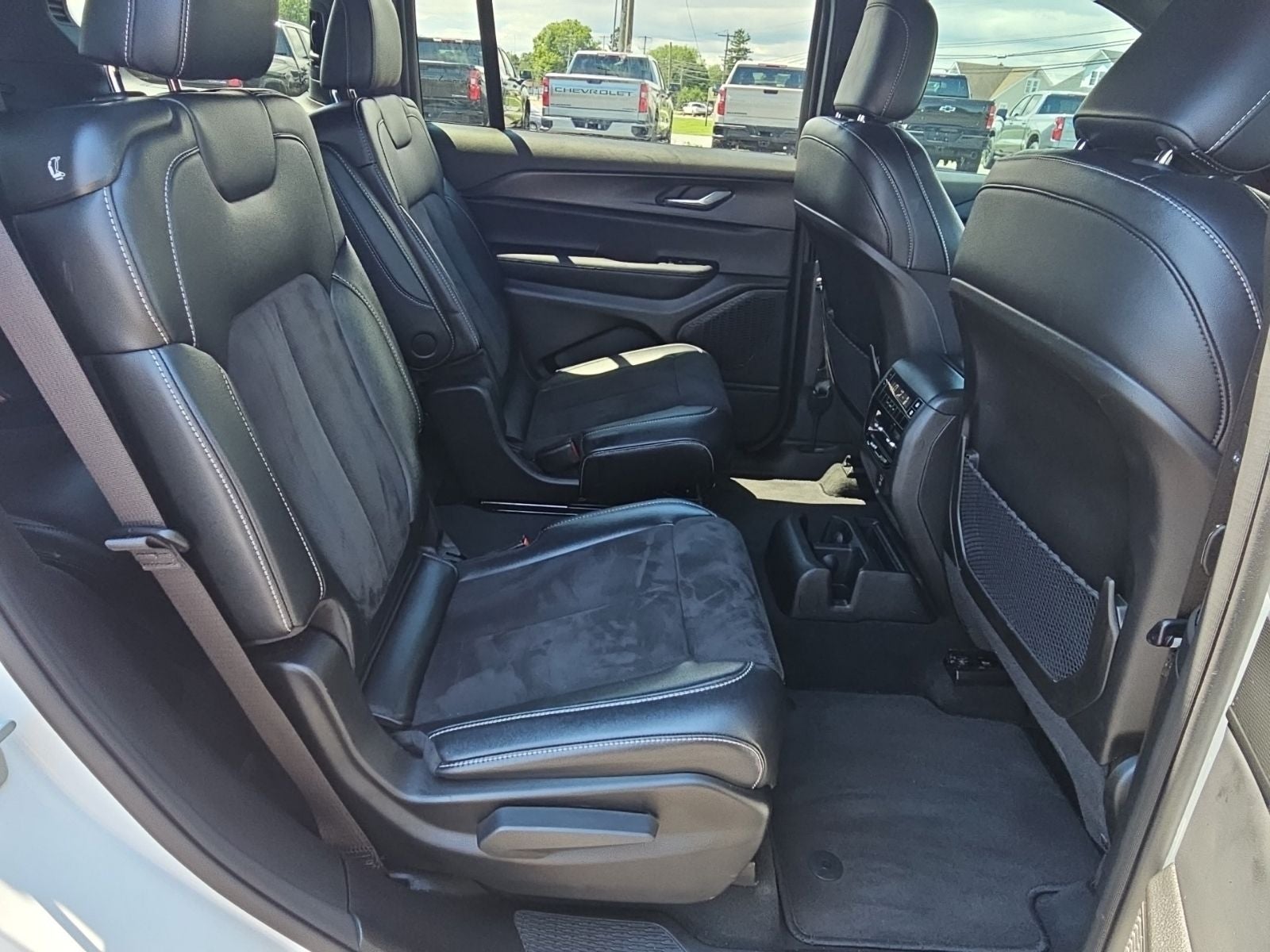 2024 Jeep Grand Cherokee L Altitude X 4x4