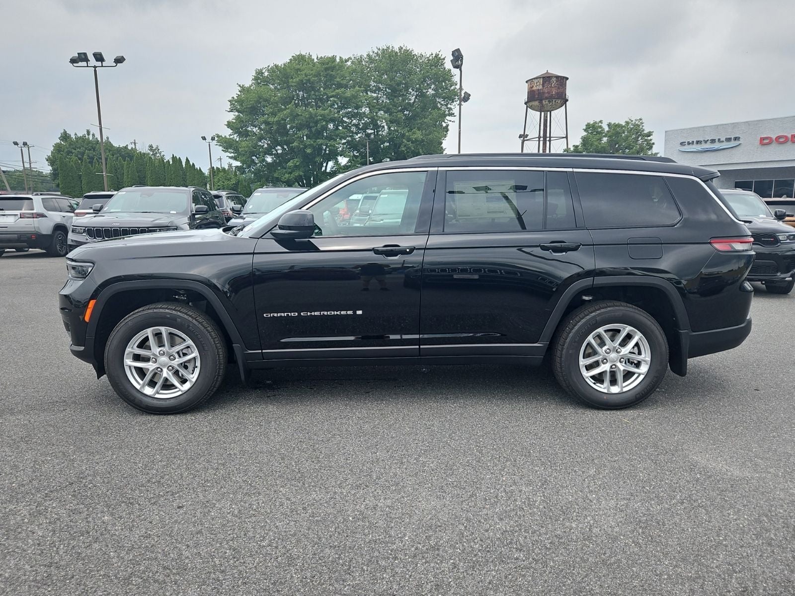 2026 Jeep Grand Cherokee GRAND CHEROKEE L LAREDO 4X4