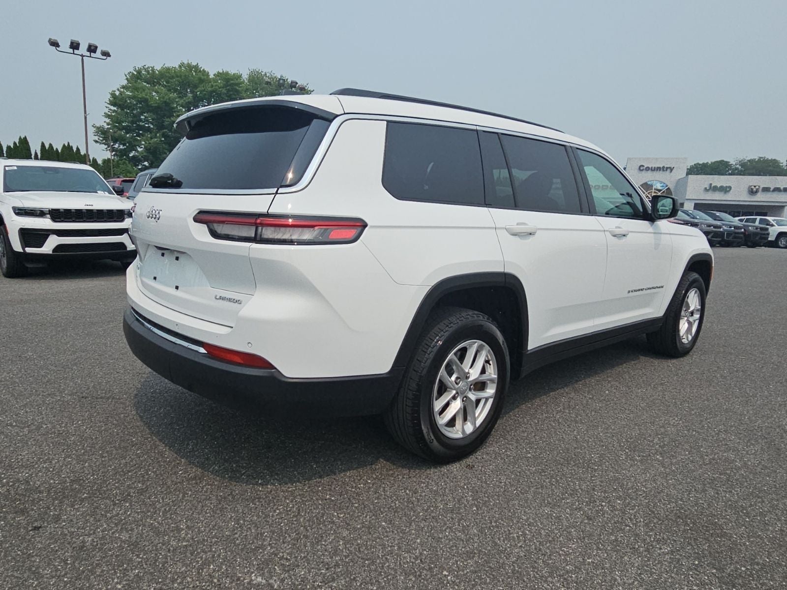 2025 Jeep Grand Cherokee L Laredo X 4x4