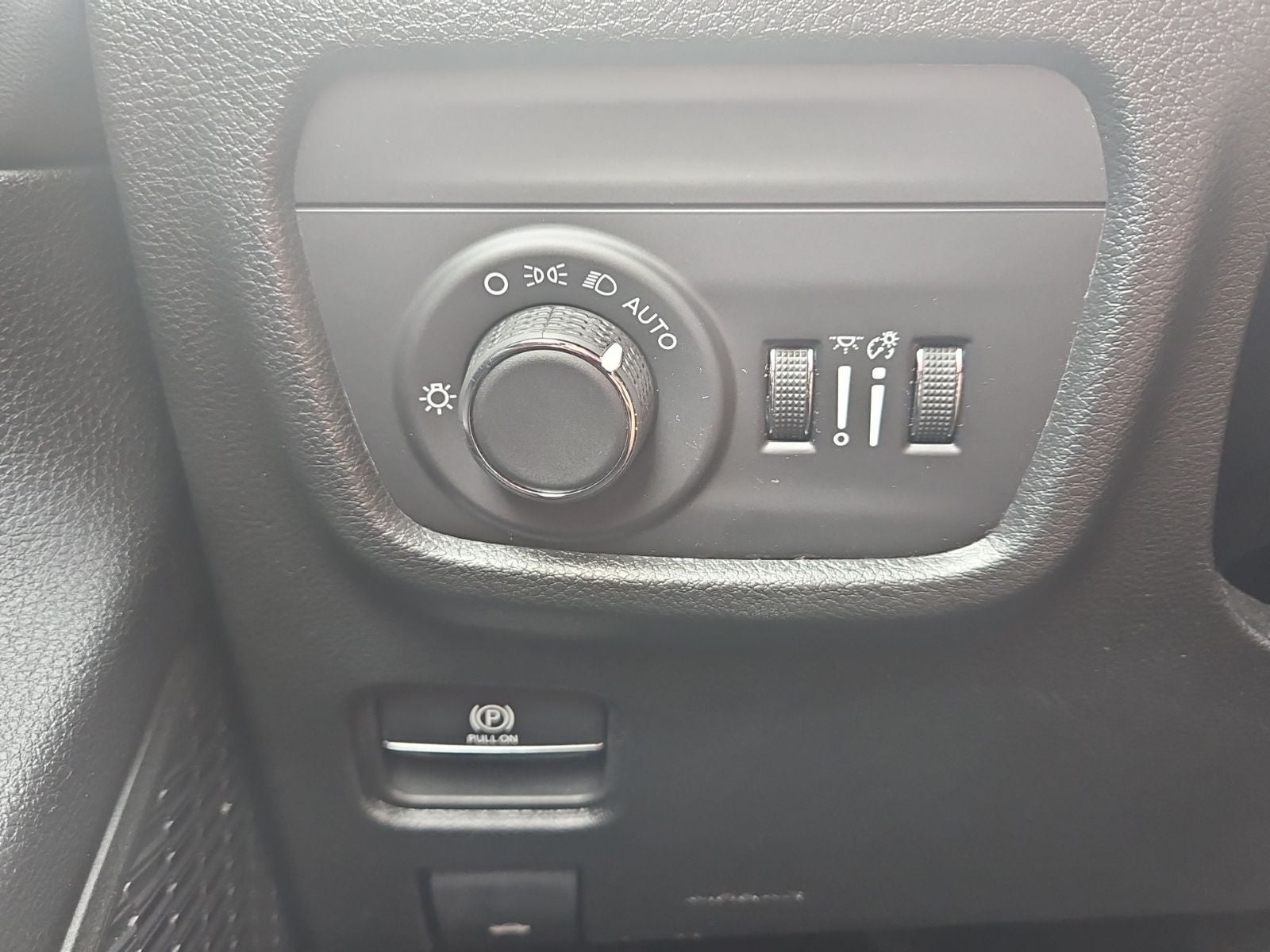 2025 Jeep Grand Cherokee L Laredo X 4x4