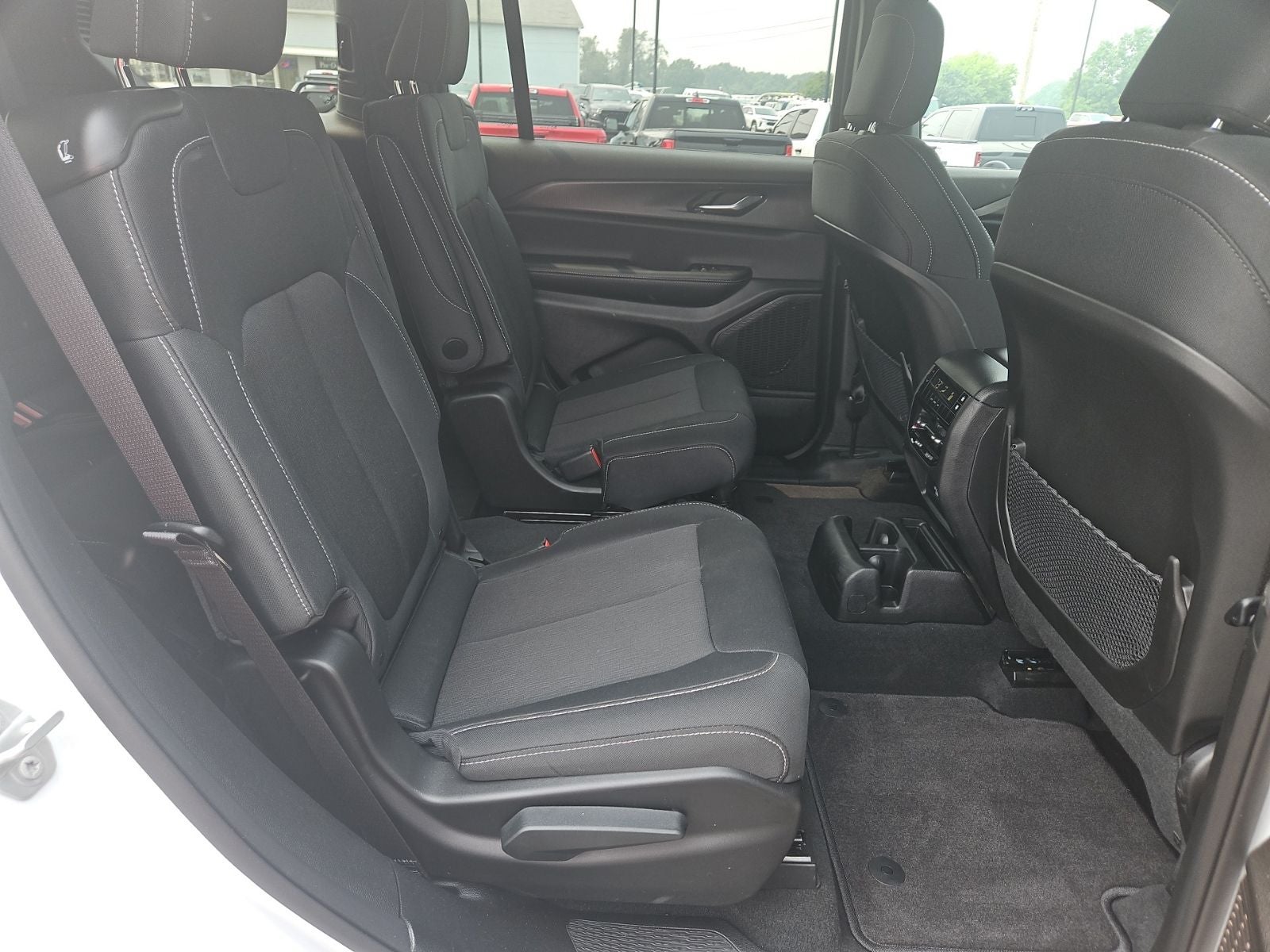 2025 Jeep Grand Cherokee L Laredo X 4x4