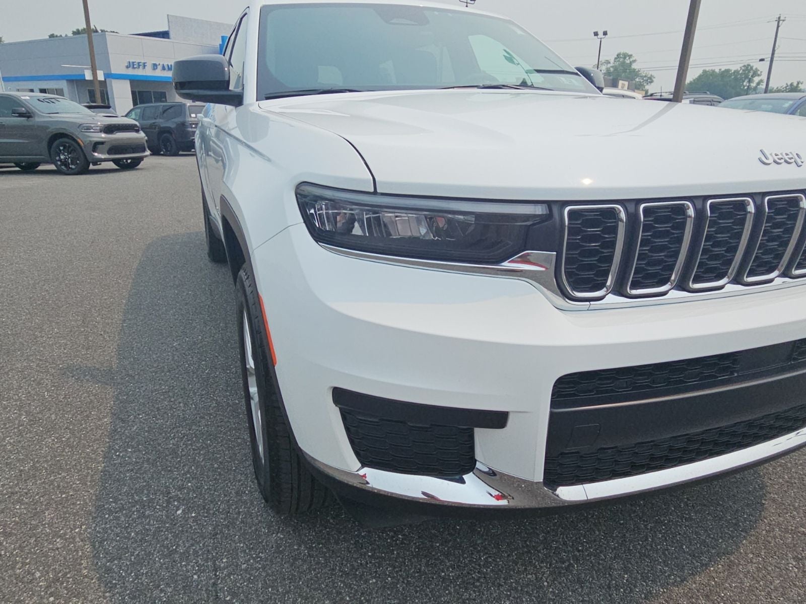 2025 Jeep Grand Cherokee L Laredo X 4x4