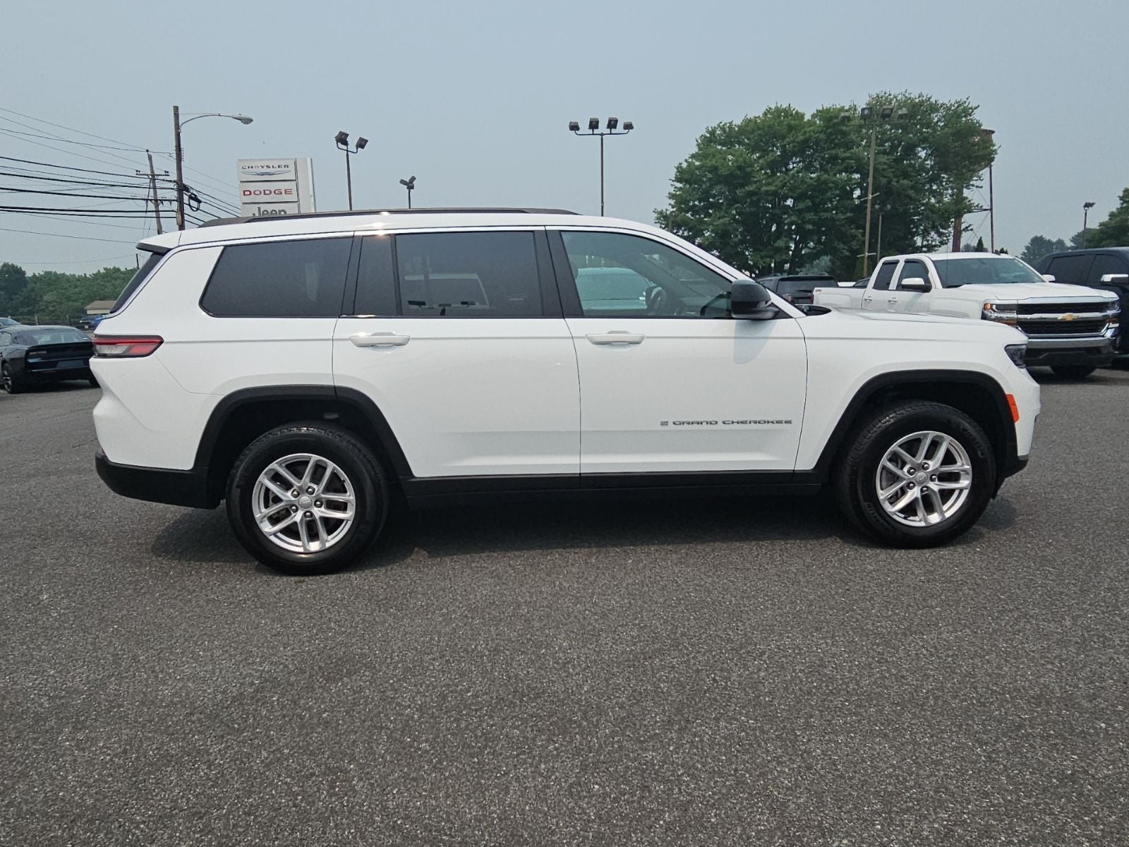2025 Jeep Grand Cherokee L Laredo X 4x4