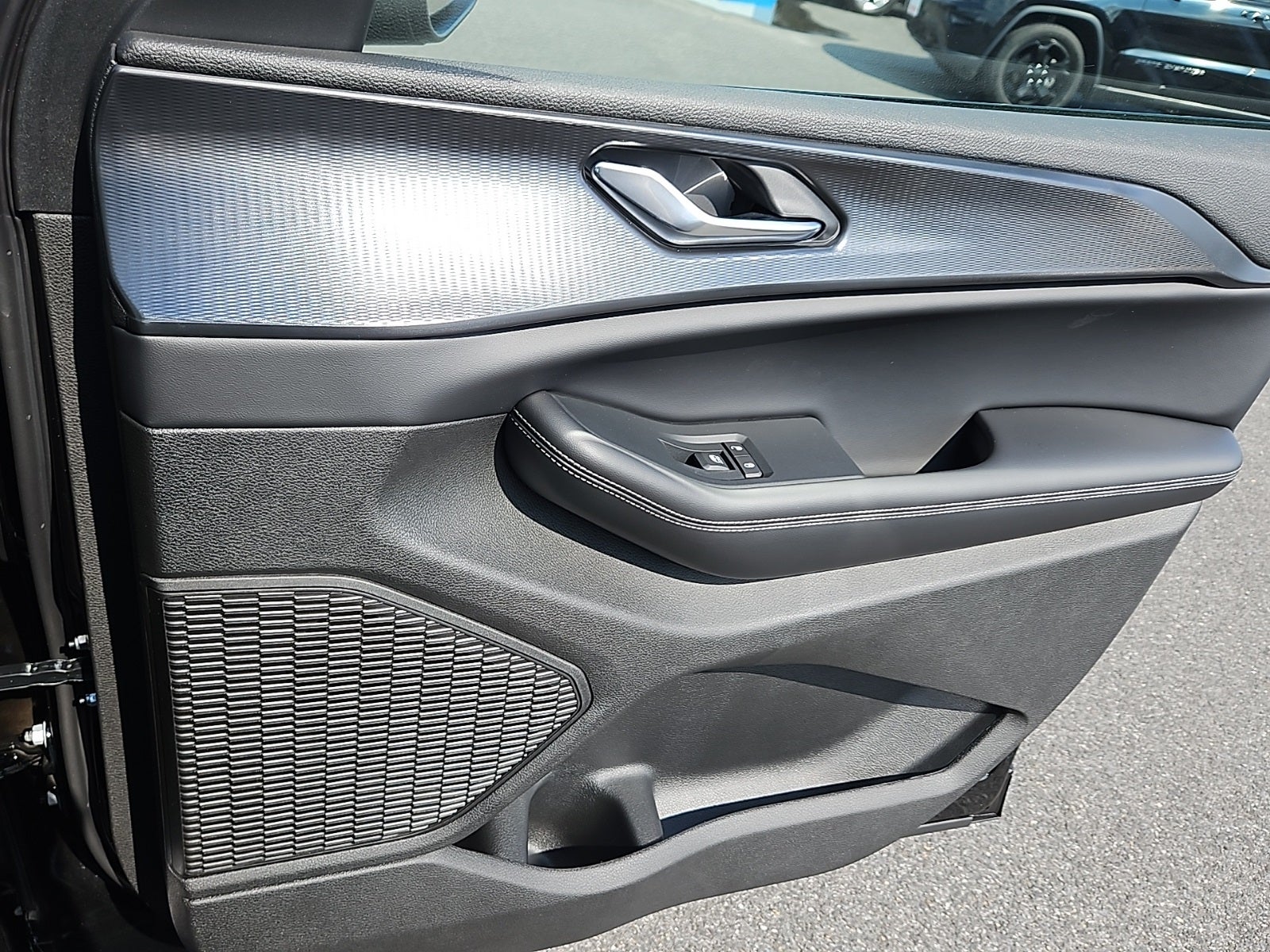 2025 Jeep Grand Cherokee GRAND CHEROKEE L LAREDO X 4X4