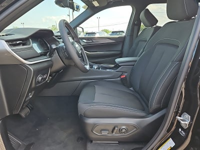 2025 Jeep Grand Cherokee GRAND CHEROKEE L LAREDO X 4X4