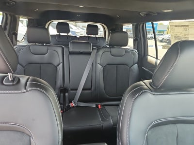 2026 Jeep Grand Cherokee GRAND CHEROKEE L LAREDO ALTITUDE 4X4