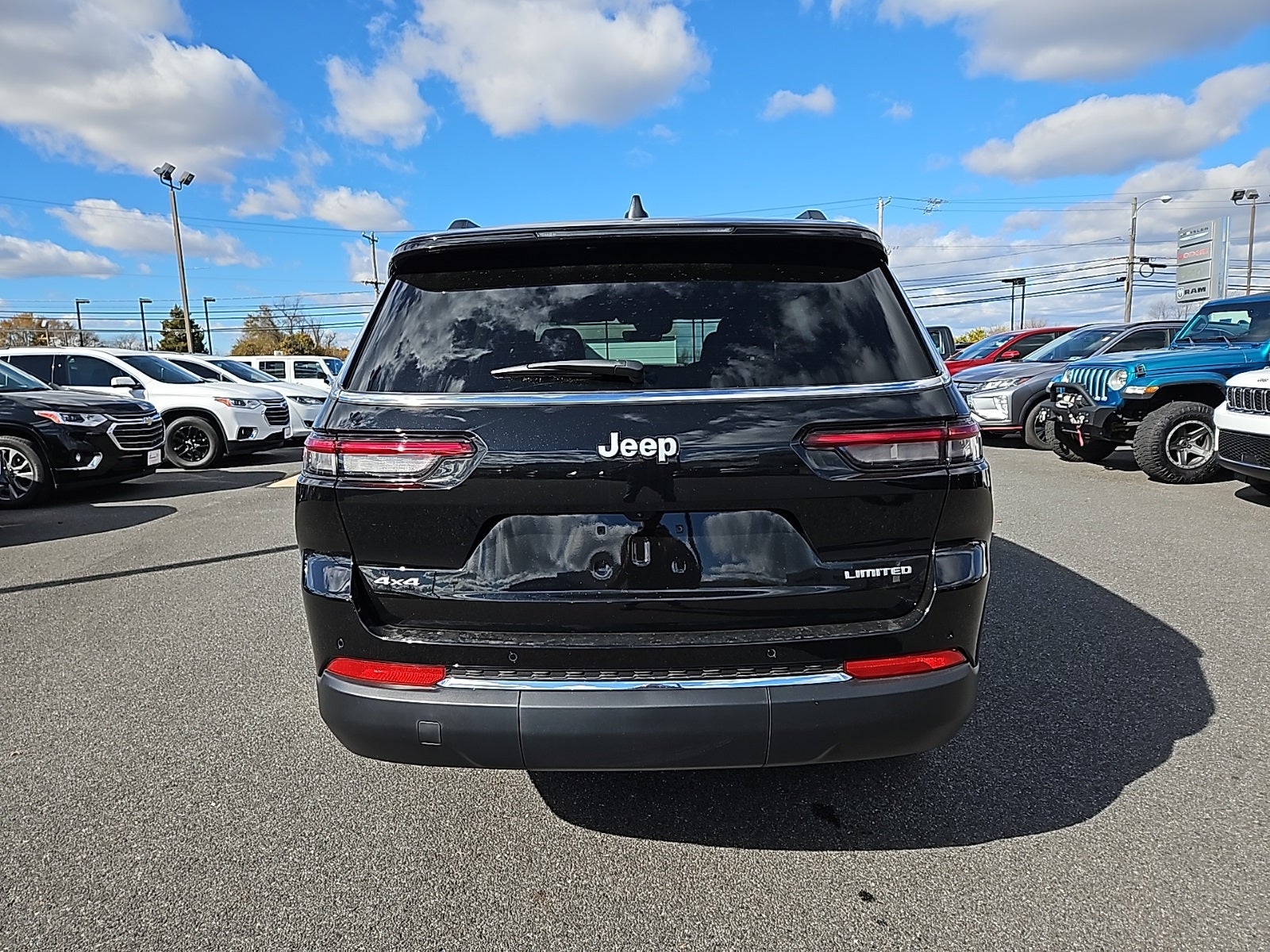 2025 Jeep Grand Cherokee GRAND CHEROKEE L LIMITED 4X4