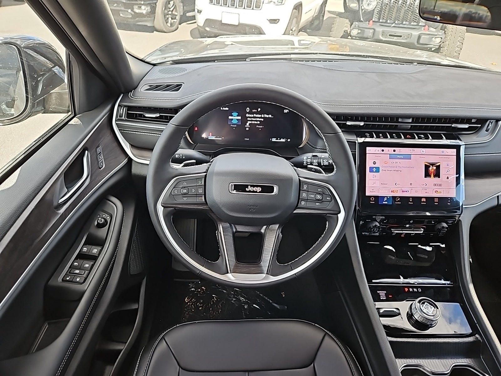 2025 Jeep Grand Cherokee GRAND CHEROKEE L LIMITED 4X4