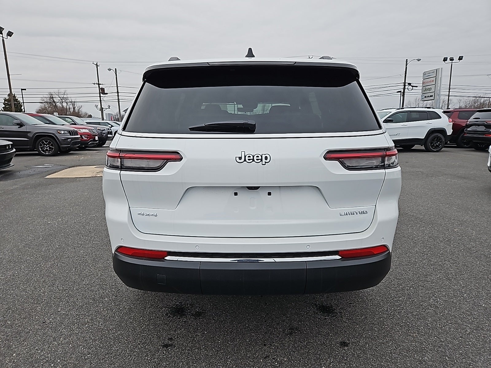 2025 Jeep Grand Cherokee GRAND CHEROKEE L LIMITED 4X4