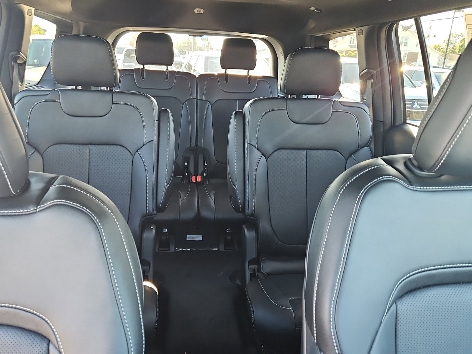 2027 Jeep Grand Cherokee GRAND CHEROKEE L LIMITED RESERVE 4X4
