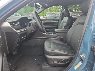 2027 Jeep Grand Cherokee GRAND CHEROKEE L LIMITED RESERVE 4X4