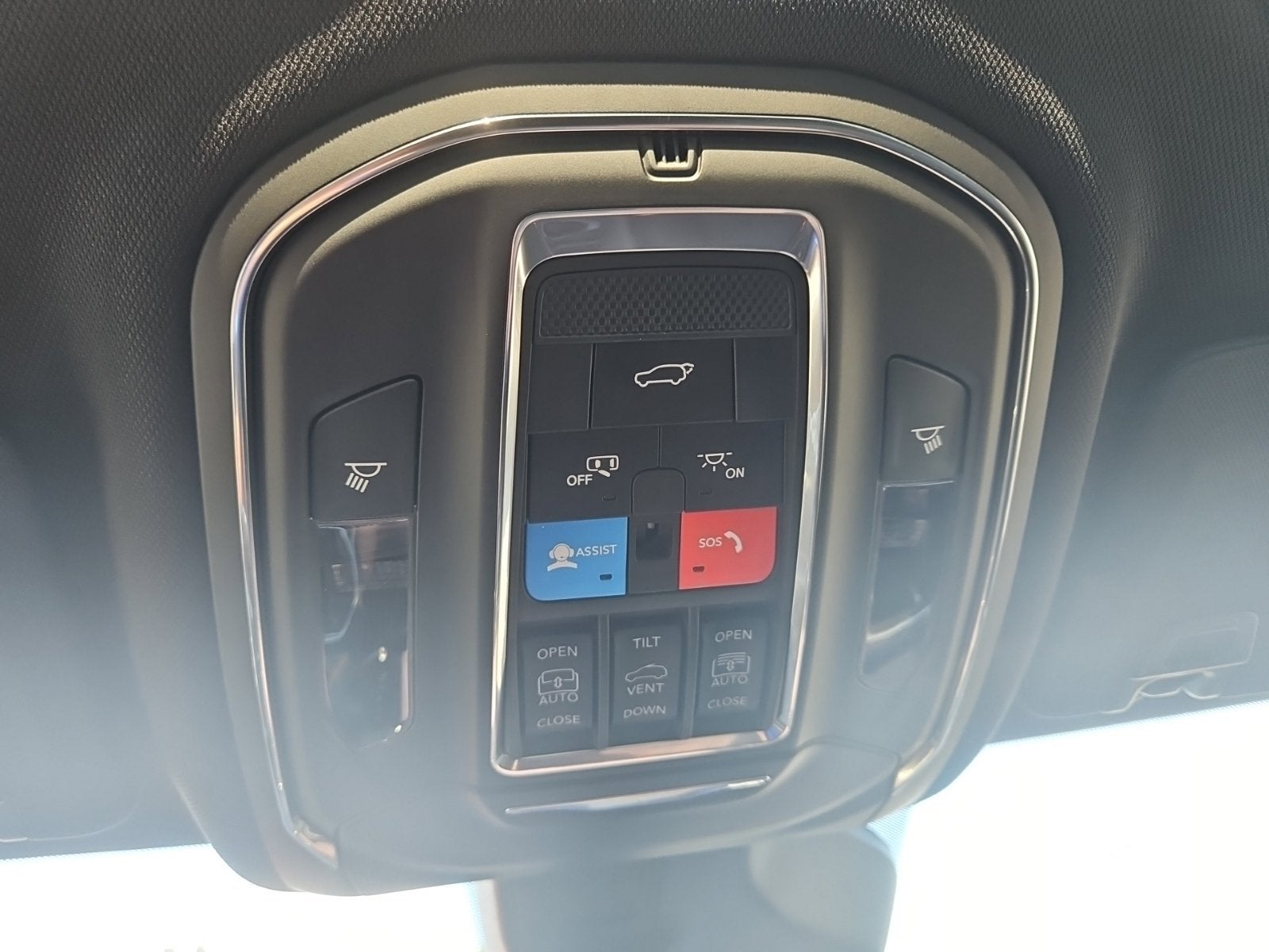 2027 Jeep Grand Cherokee GRAND CHEROKEE L LIMITED RESERVE 4X4
