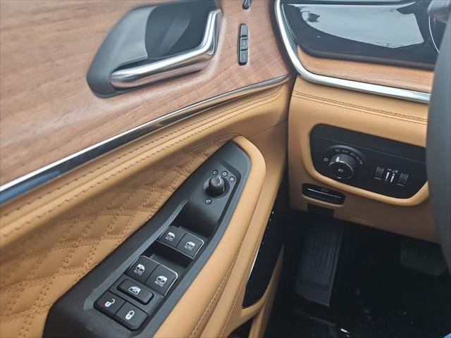 2026 Jeep Grand Cherokee GRAND CHEROKEE L SUMMIT 4X4