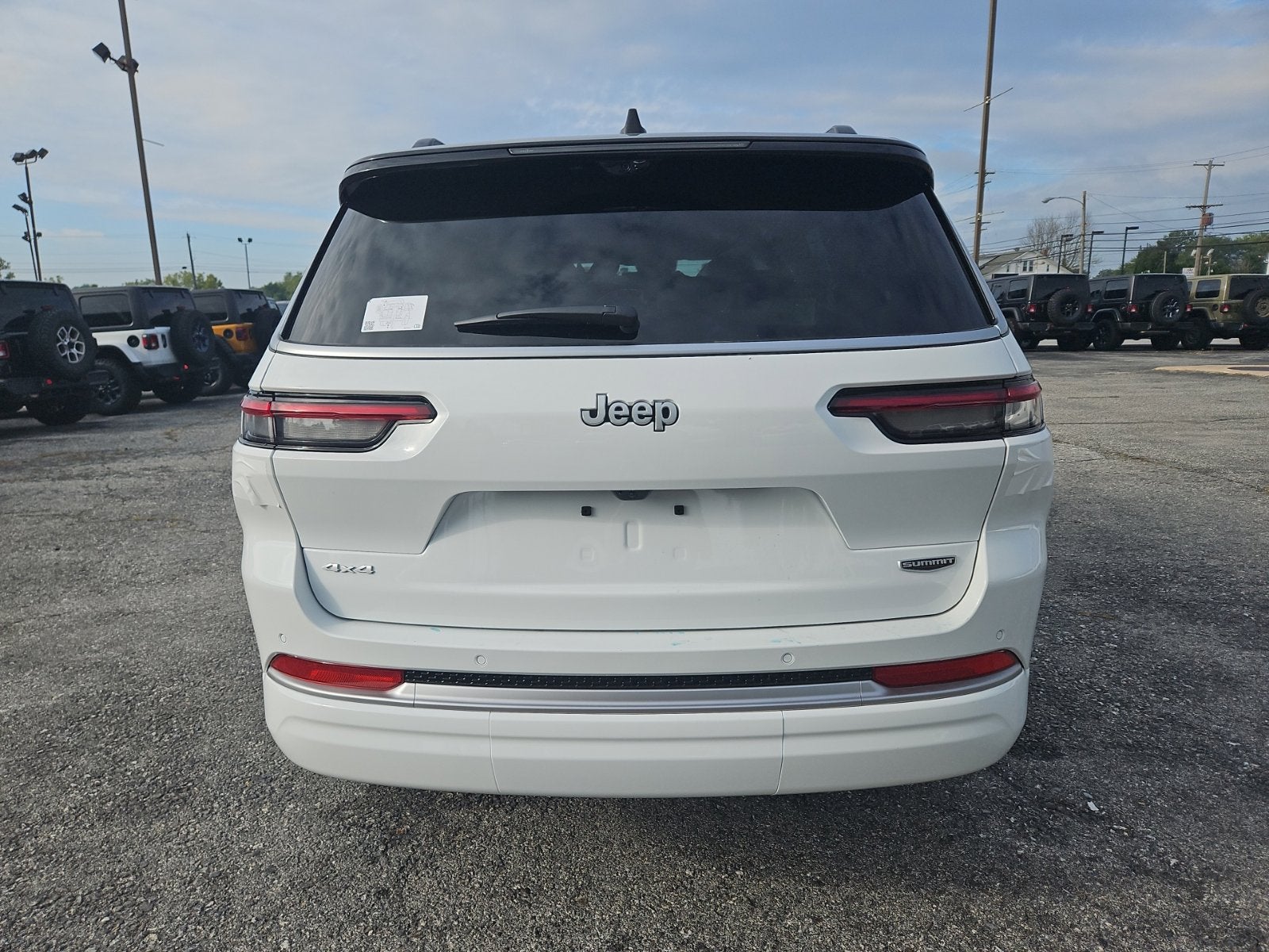2027 Jeep Grand Cherokee Summit
