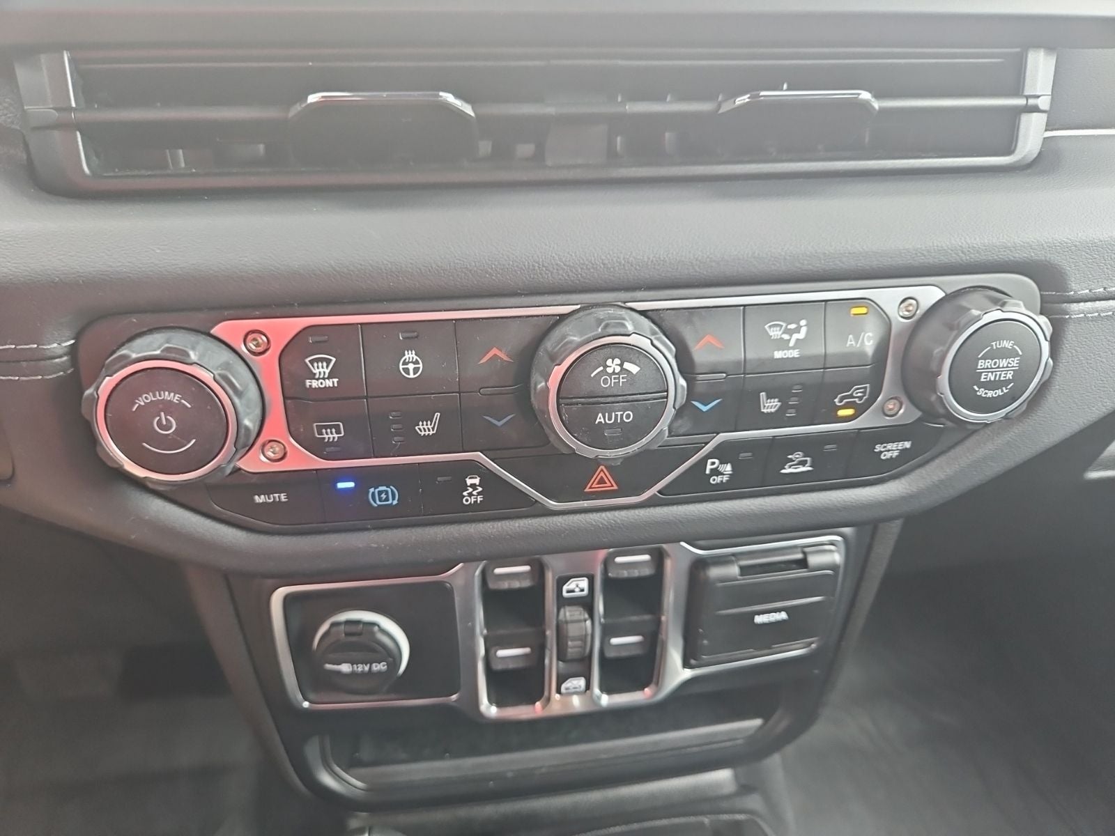 2024 Jeep Wrangler 4xe Sahara 4xe