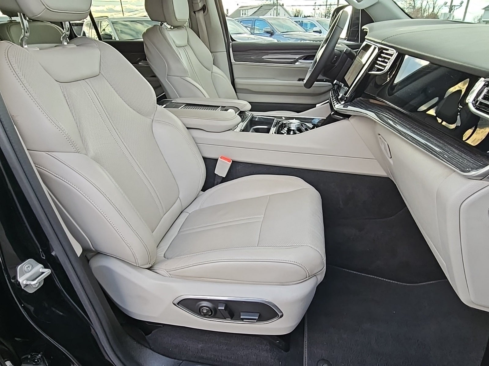 2022 Jeep Wagoneer Series III 4x4