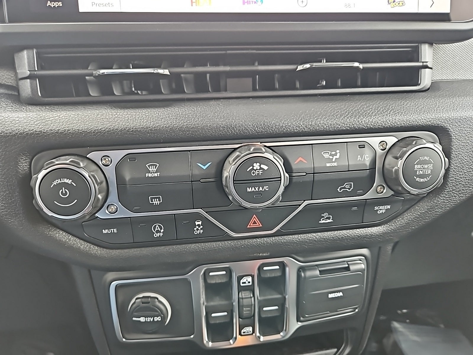 2026 Jeep Gladiator GLADIATOR SPORT S 4X4