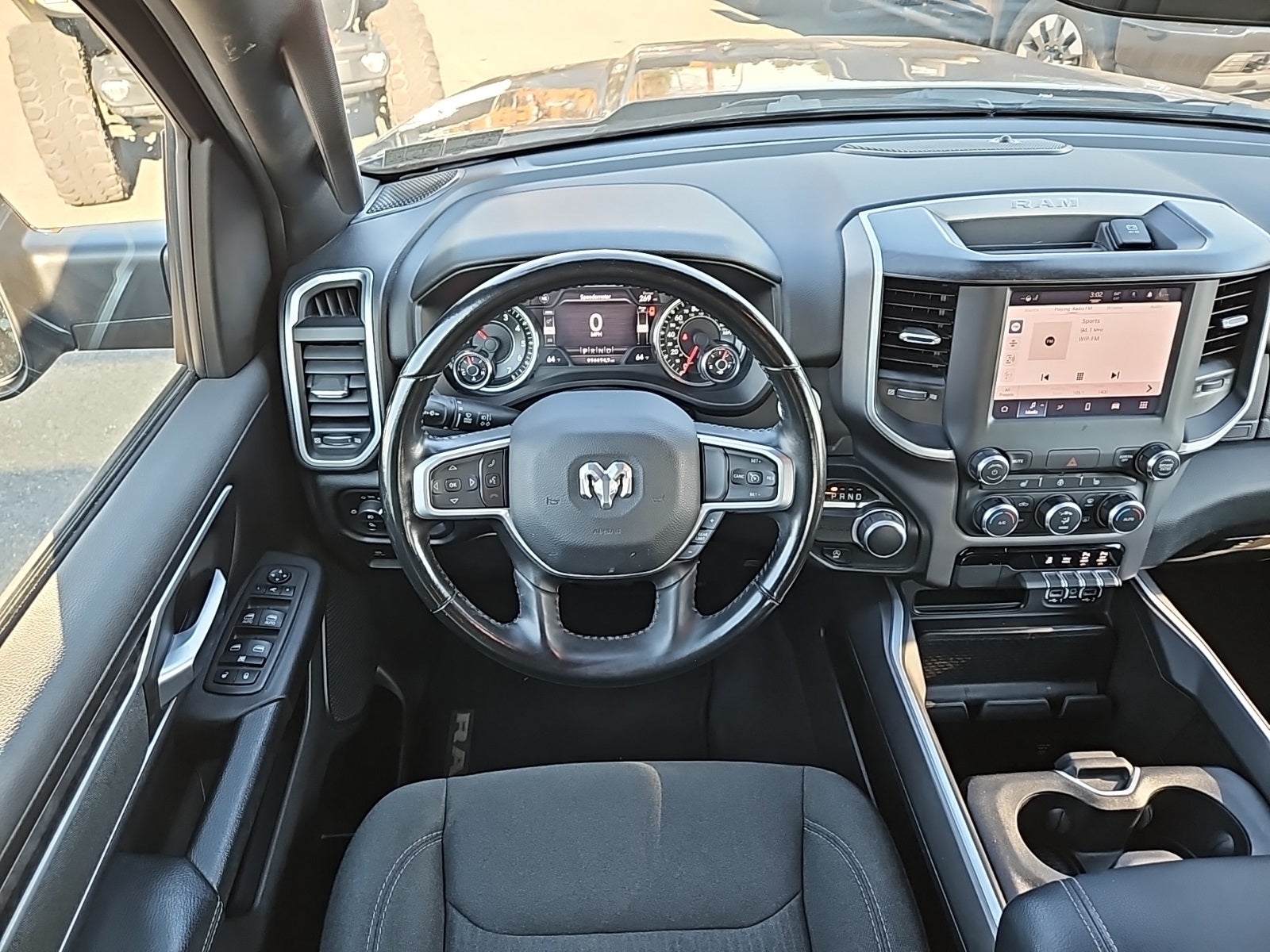 2022 RAM 1500 Big Horn Crew Cab 4x2 5'7' Box