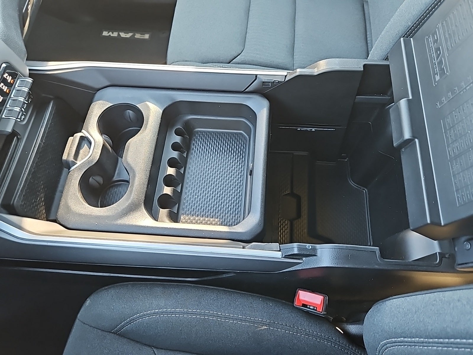 2022 RAM 1500 Big Horn Crew Cab 4x2 5'7' Box