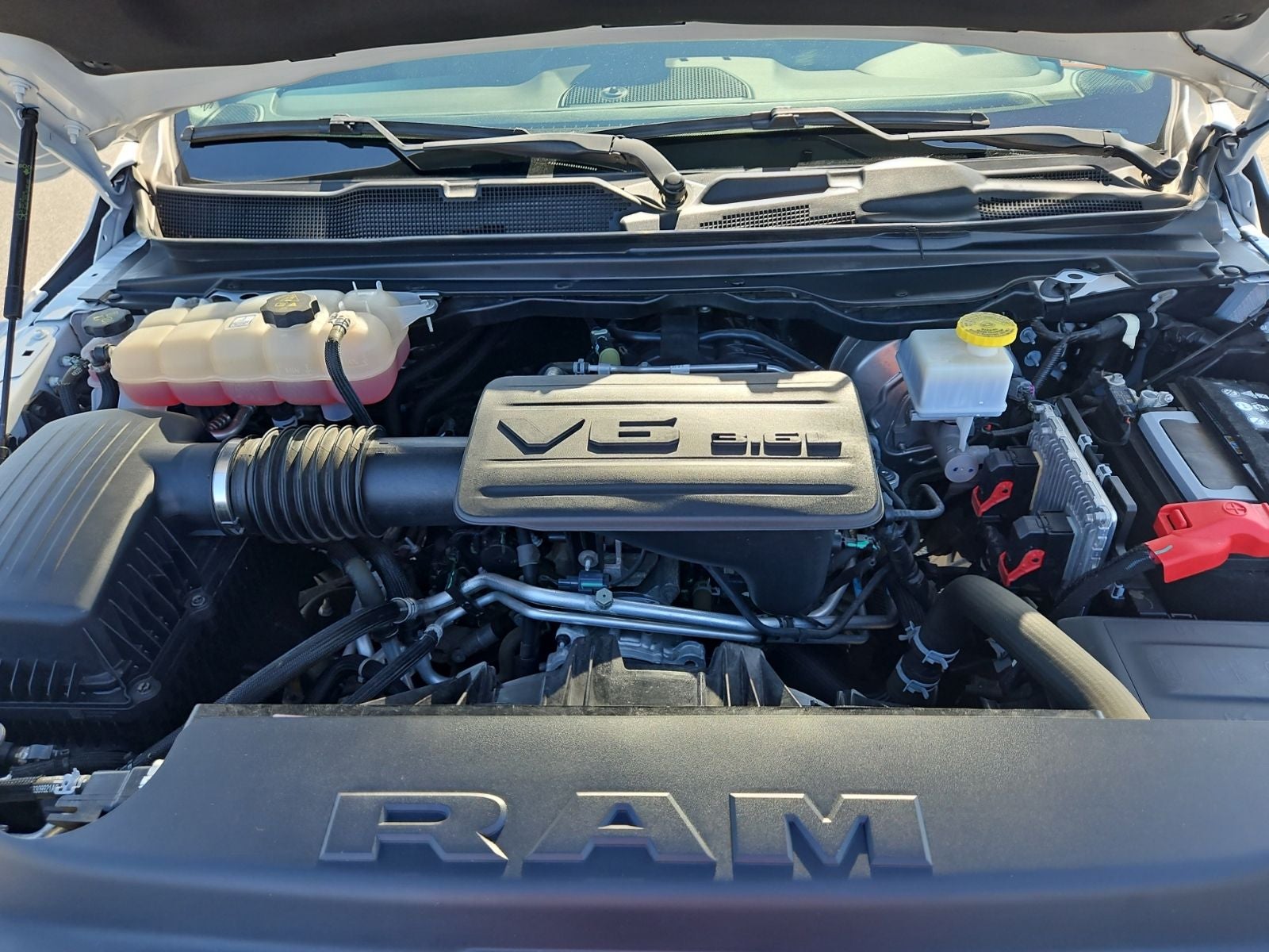 2024 RAM 1500 Big Horn Crew Cab 4x4 5'7' Box