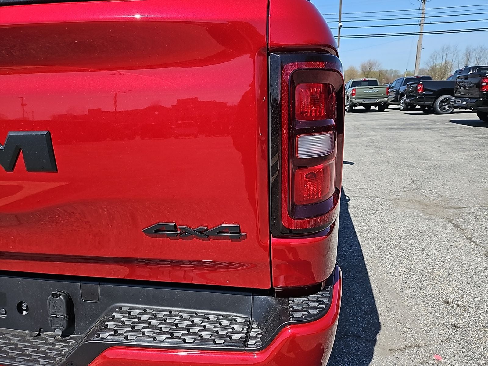 2026 RAM Ram 1500 RAM 1500 EXPRESS CREW CAB 4X4 5'7' BOX