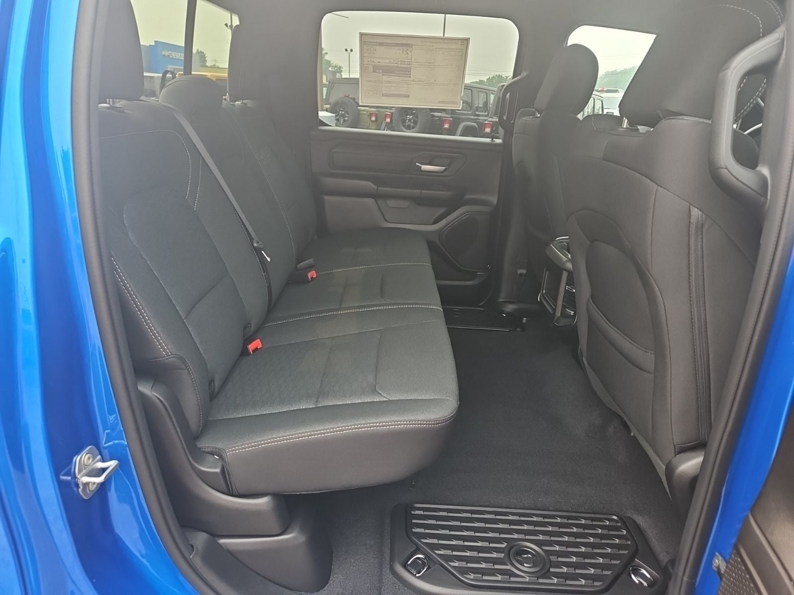 2026 RAM Ram 1500 RAM 1500 EXPRESS CREW CAB 4X4 5'7' BOX