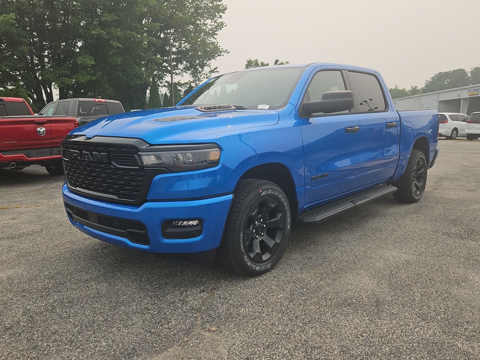 2026 RAM Ram 1500 RAM 1500 EXPRESS CREW CAB 4X4 5'7' BOX