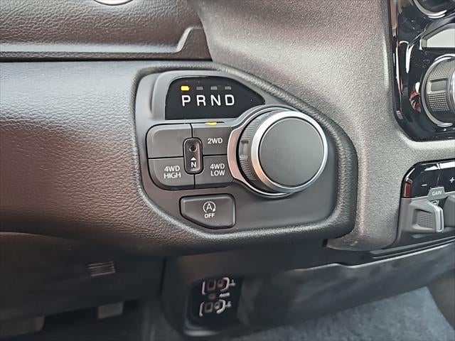 2025 RAM Ram 1500 RAM 1500 TRADESMAN CREW CAB 4X4 5'7' BOX