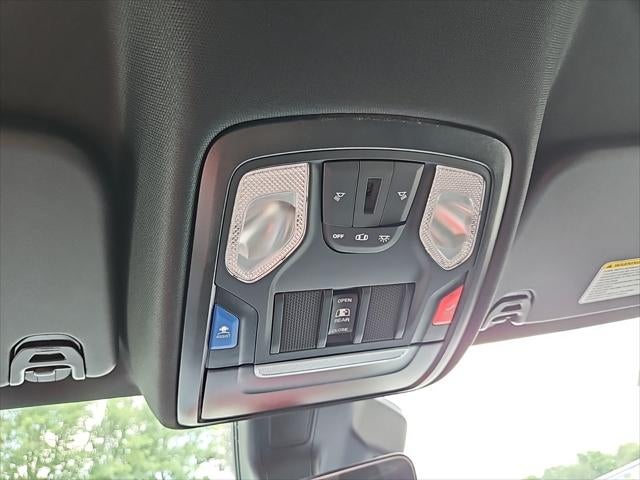 2025 RAM Ram 1500 RAM 1500 TRADESMAN CREW CAB 4X4 5'7' BOX