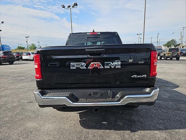 2025 RAM Ram 1500 RAM 1500 TRADESMAN CREW CAB 4X4 5'7' BOX